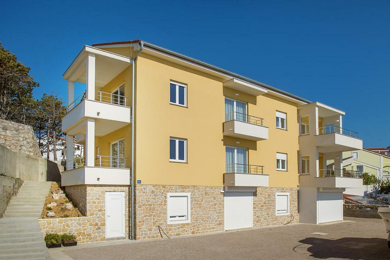 Apartments Capic Niko Башка Екстер'єр фото
